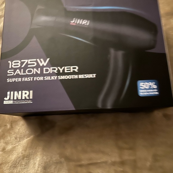 1875 watt blow dryer, Made by JINRI and dries your hair twice as fast! - Picture 2 of 5